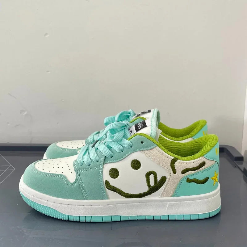 New Fashion Women's Sneakers Cute Cartoon Hand-painted Lace-up Thick-soled Vulcanized Shoes Flat Casual Skateboard Shoes